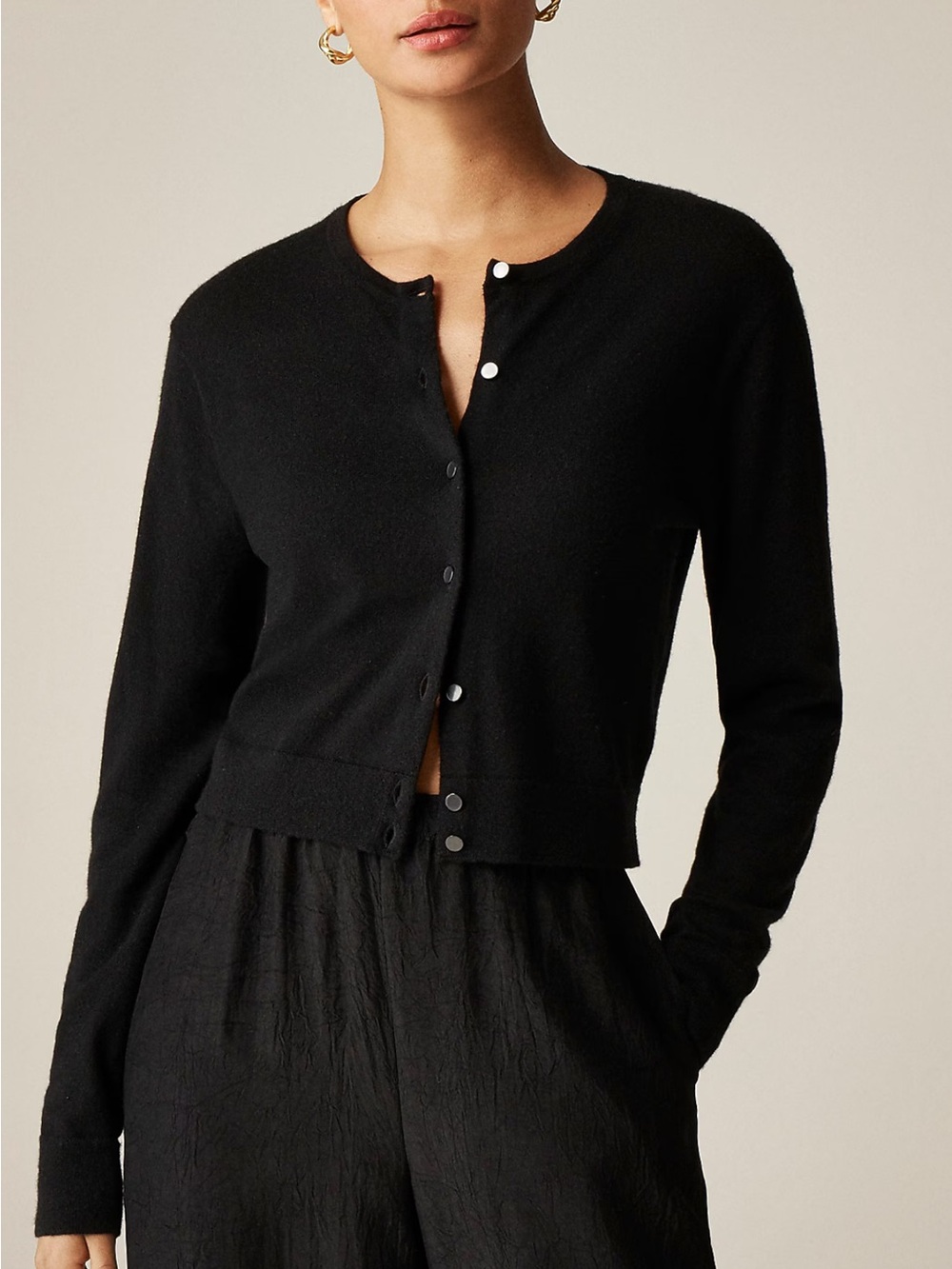 J. Crew Women's Black Featherweight Cashmere Cardigan Quiet Luxury Size Medium - Picture 8 of 8